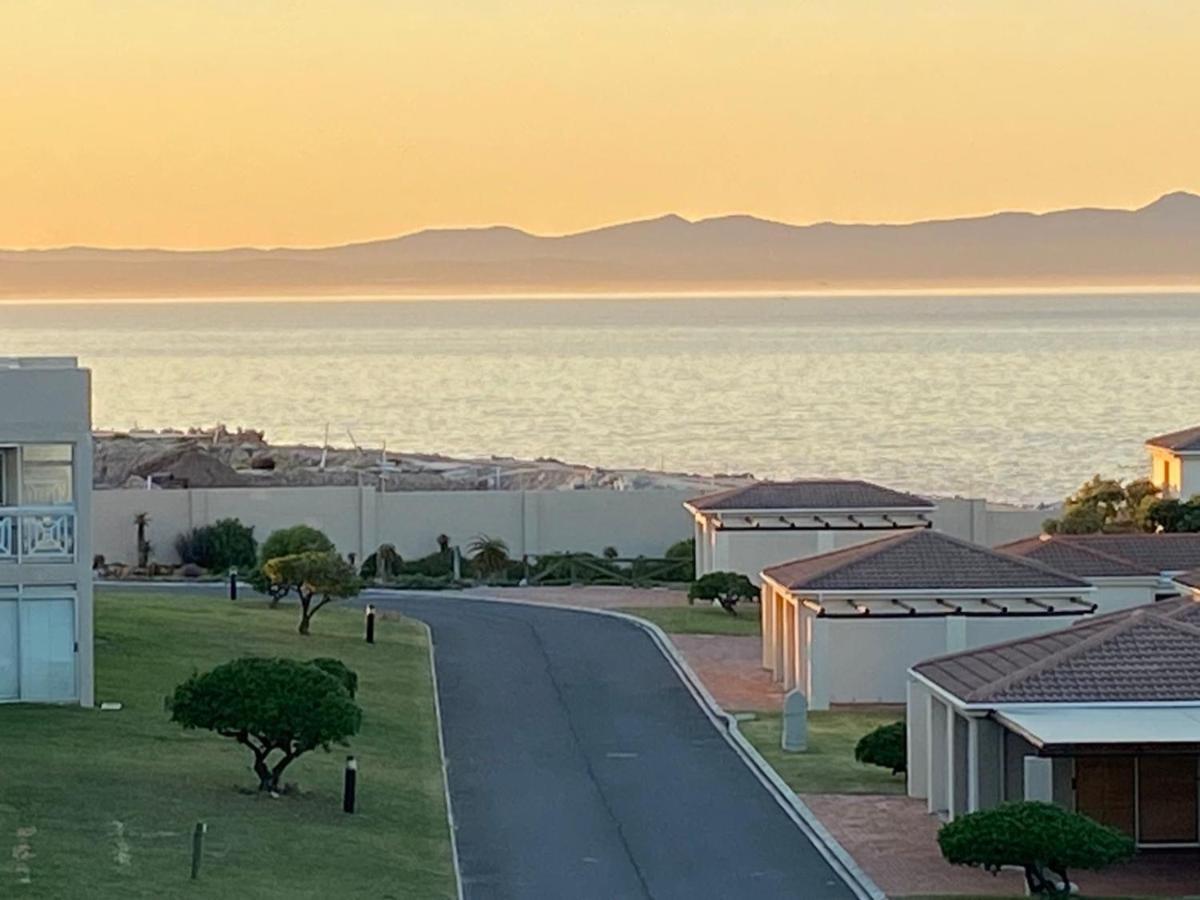 Cview Apartment Hermanus Bagian luar foto