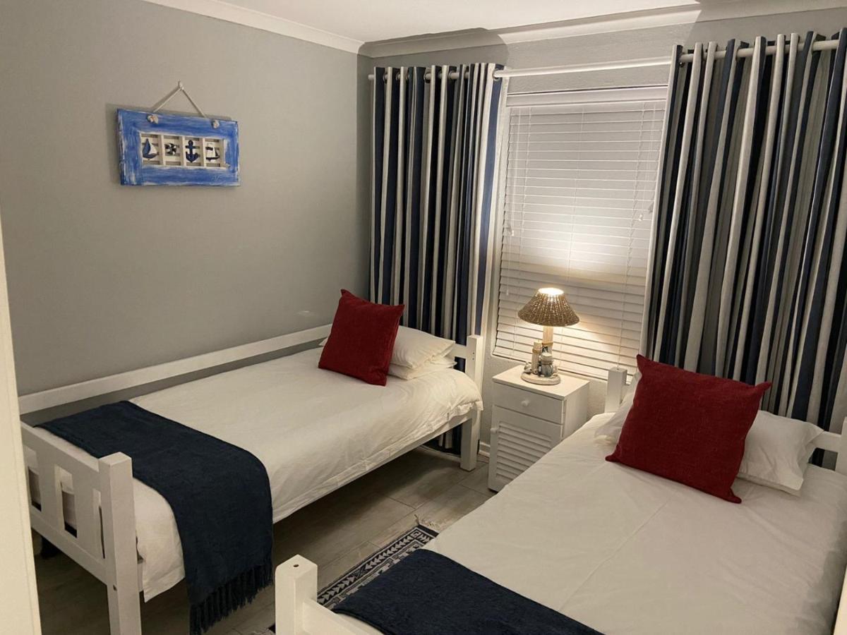 Cview Apartment Hermanus Bagian luar foto
